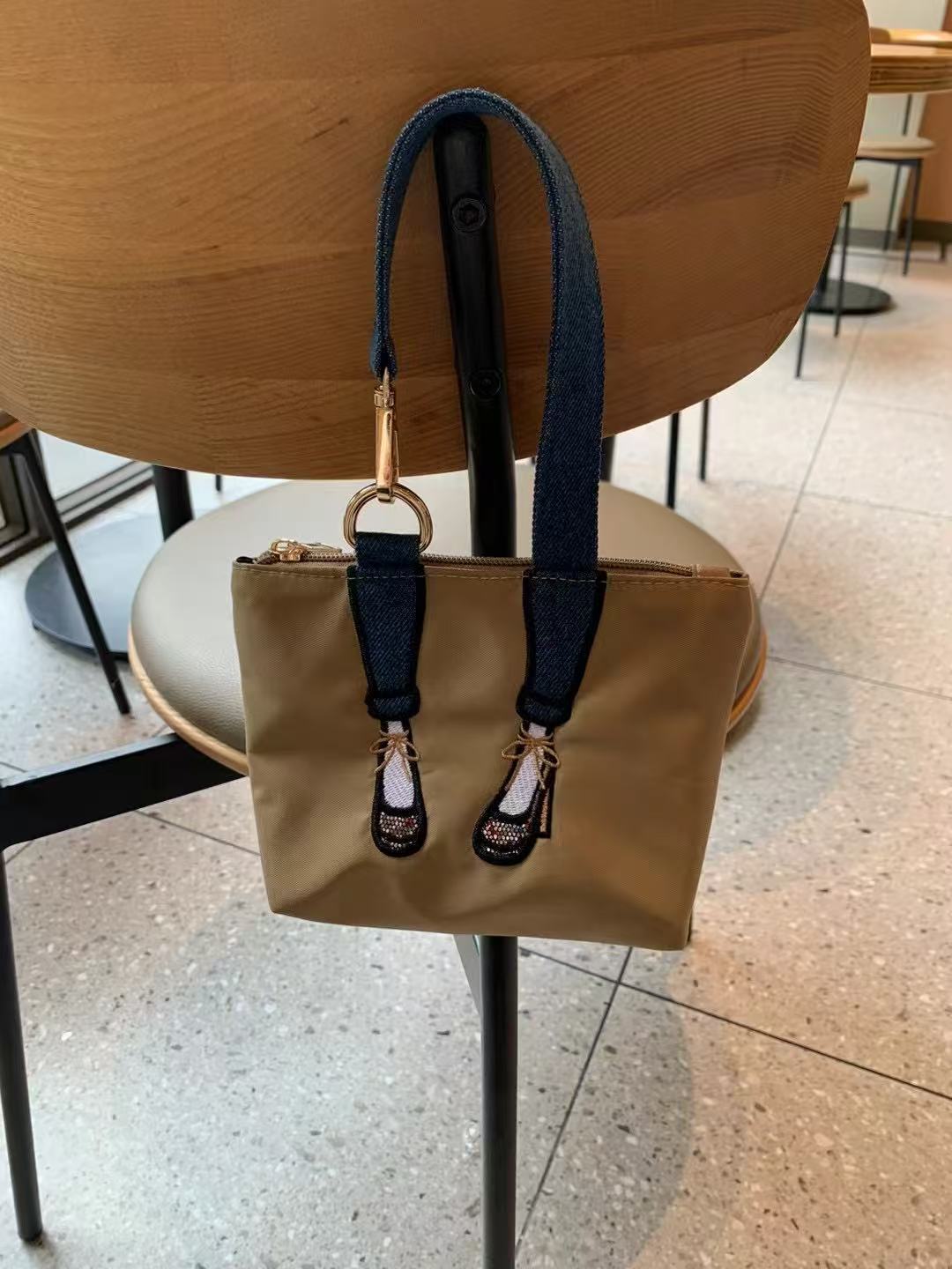 Bolsa de Nylon Impermeável Bor - Embroidery Bag avaliação e preço