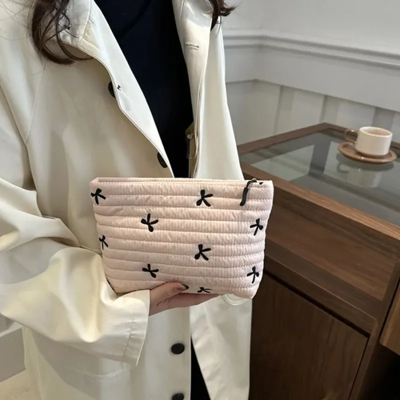 Bolsa de Maquiagem Fofa com Zí - Embroidery Bag avaliação e preço